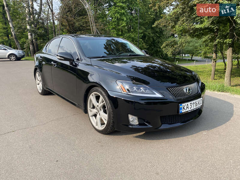 Седан Lexus IS 2008 в Киеве