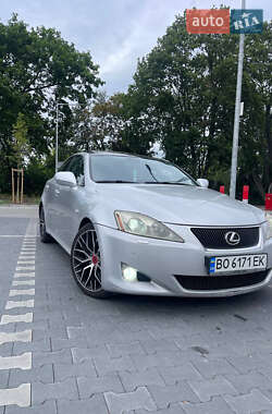 Седан Lexus IS 2006 в Кременце