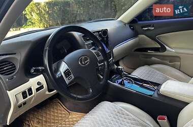 Седан Lexus IS 2011 в 