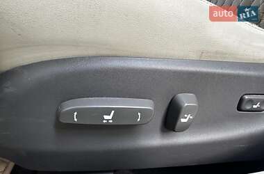 Седан Lexus IS 2011 в 