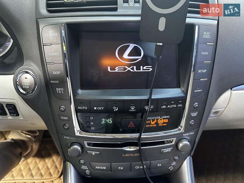 Седан Lexus IS 2011 в Киеве