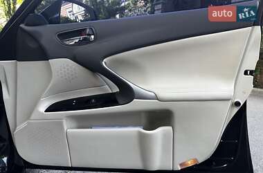 Седан Lexus IS 2011 в 