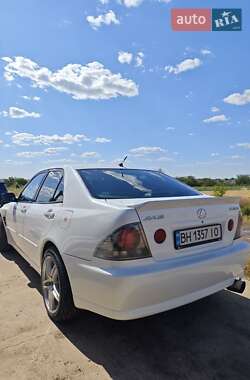 Седан Lexus IS 2002 в 