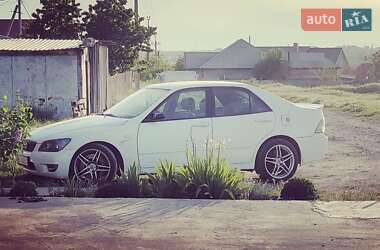 Седан Lexus IS 2002 в 