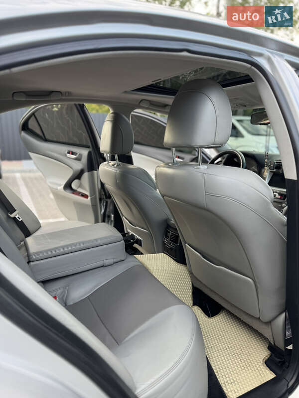 Седан Lexus IS 2007 в Одесі