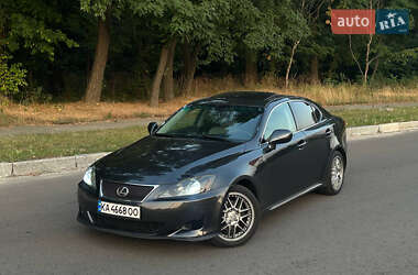 Седан Lexus IS 2005 в Киеве