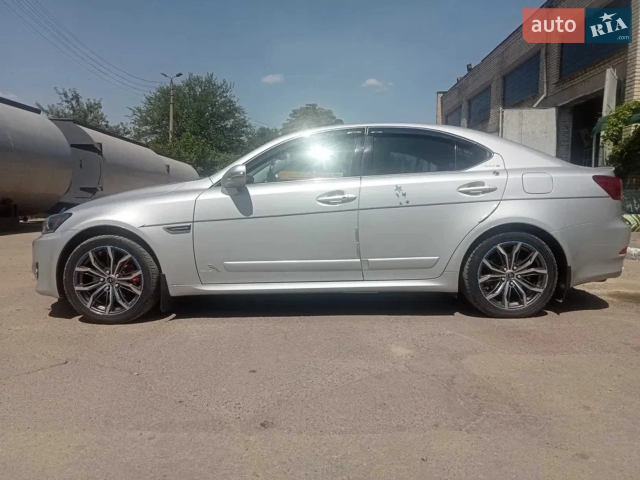 2011 Lexus IS - мініатюра 15