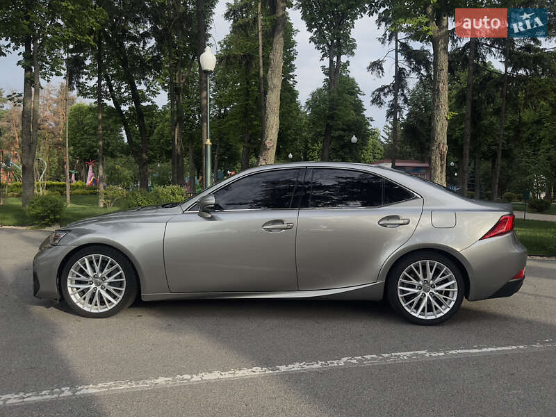 Седан Lexus IS 2017 в Харькове