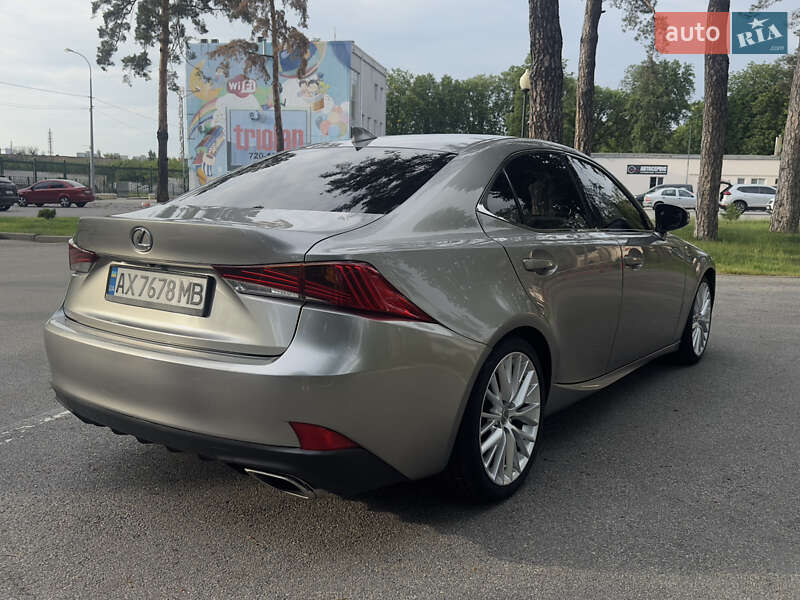 Седан Lexus IS 2017 в Харькове