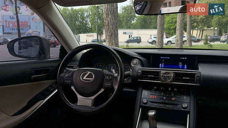 Седан Lexus IS 2017 в Харькове