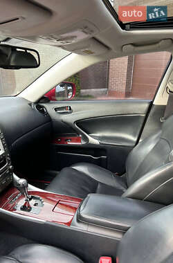 Седан Lexus IS 2008 в 