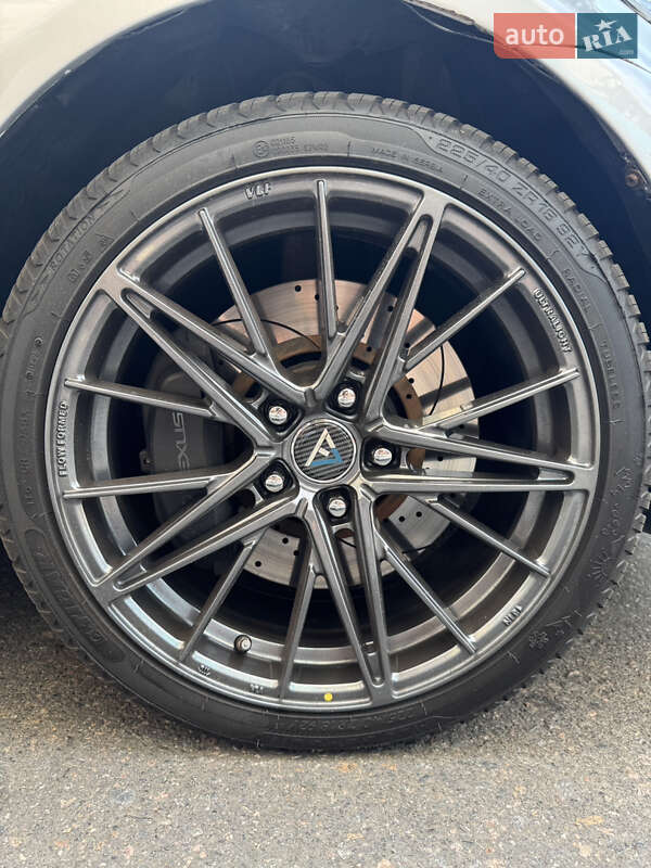 Седан Lexus IS 2007 в Киеве