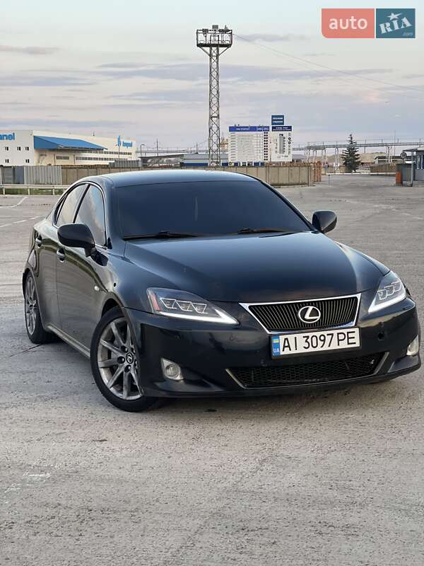 Седан Lexus IS 2006 в 