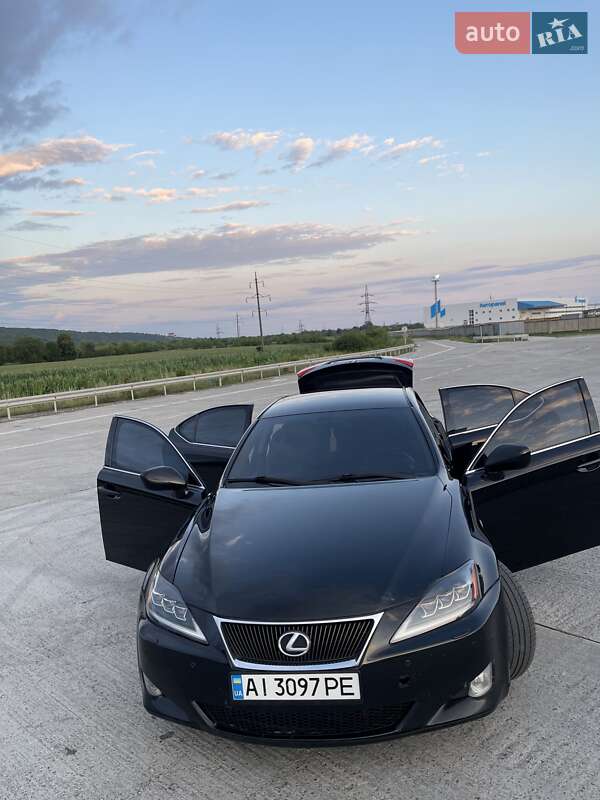 Седан Lexus IS 2006 в Ивано-Франковске