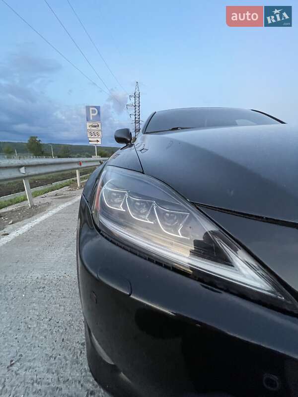Седан Lexus IS 2006 в Ивано-Франковске