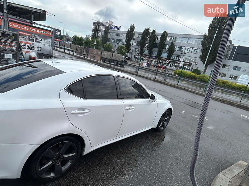Седан Lexus IS 2008 в Києві