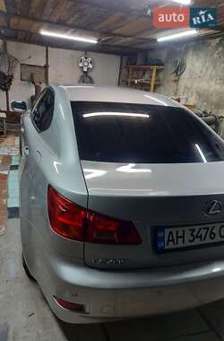 Седан Lexus IS 2005 в 