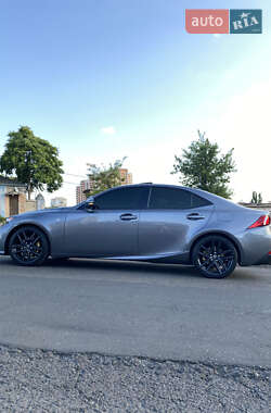 Седан Lexus IS 2013 в 