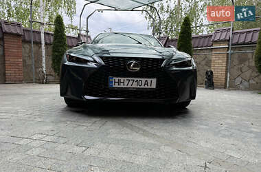 Седан Lexus IS 2021 в Ізмаїлі