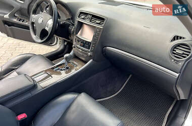 Седан Lexus IS 2013 в 