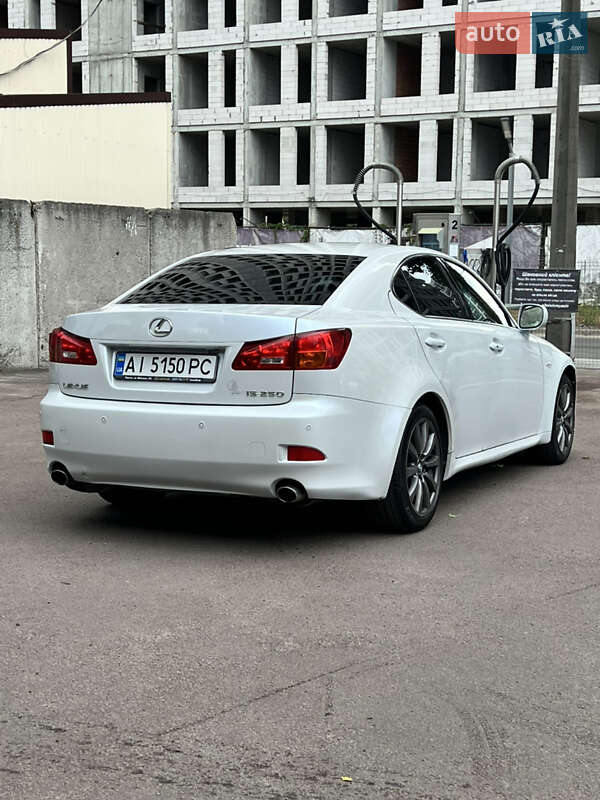 Седан Lexus IS 2008 в Киеве