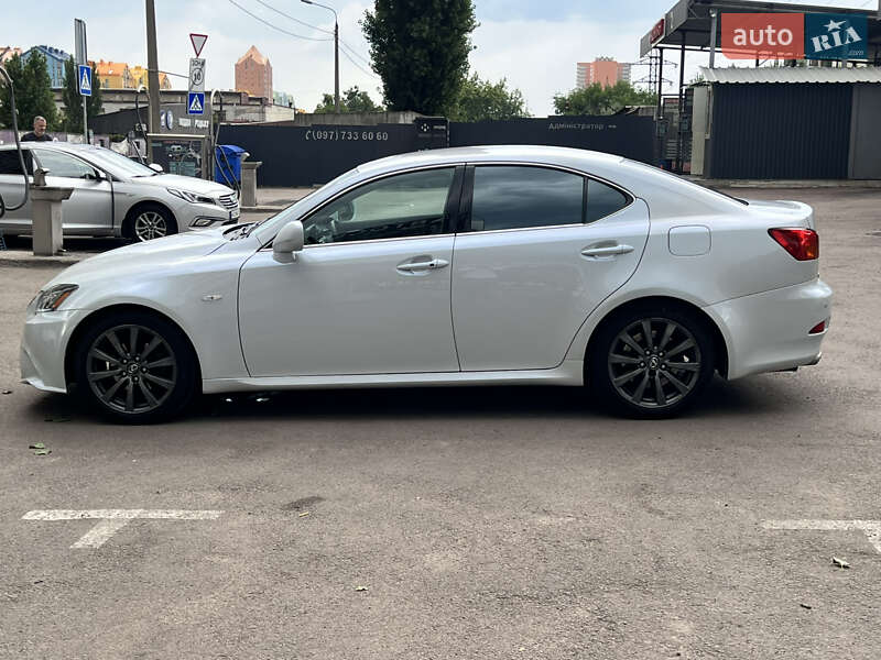 Седан Lexus IS 2008 в Киеве