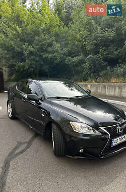 Седан Lexus IS 2005 в 