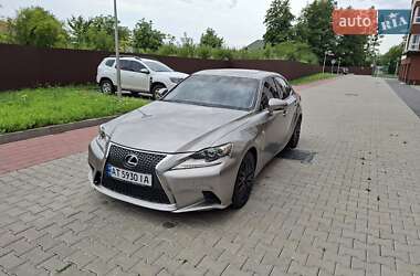 Седан Lexus IS 2013 в Ивано-Франковске