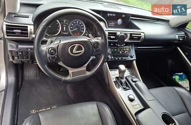 Седан Lexus IS 2013 в Ивано-Франковске