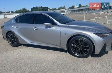Седан Lexus IS 2022 в Киеве