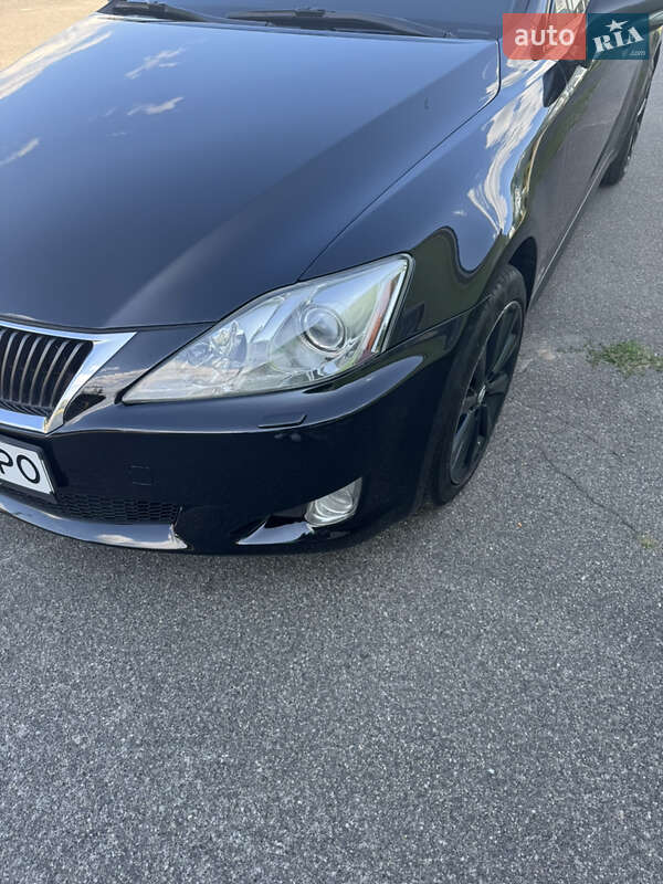 Седан Lexus IS 2010 в Пилиповичах