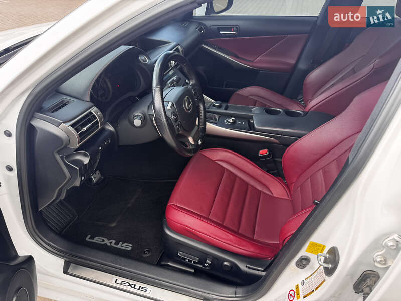 Седан Lexus IS 2015 в Киеве фото 15 Седан Lexus IS 2015 в Киеве
