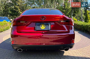 Седан Lexus IS 2014 в 