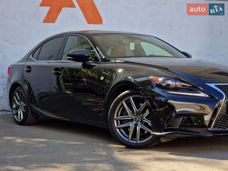 Седан Lexus IS 2016 в Одессе