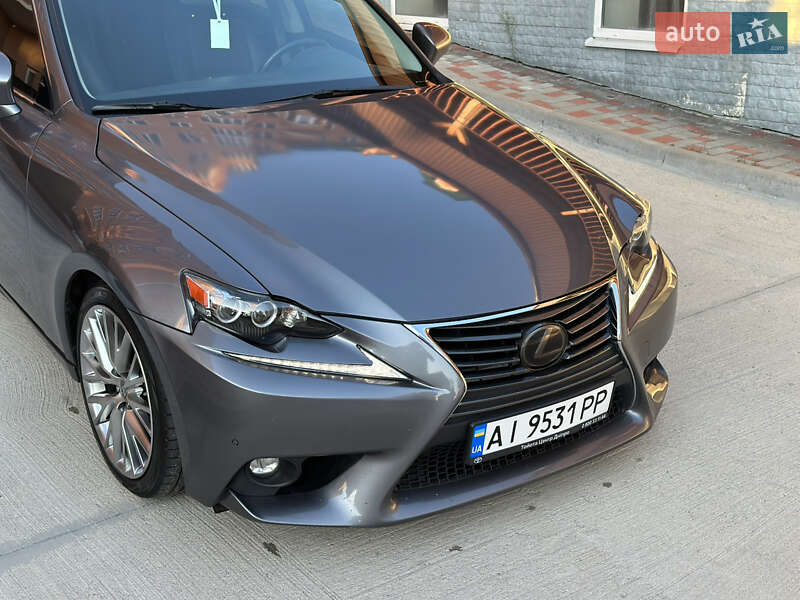Седан Lexus IS 2014 в Киеве
