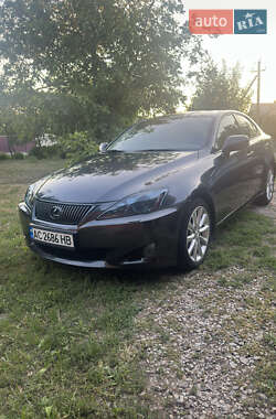 Lexus IS 2010