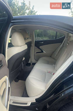 Седан Lexus IS 2010 в 