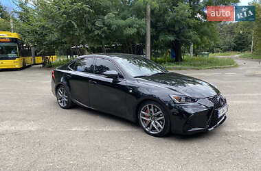 Lexus IS 2018