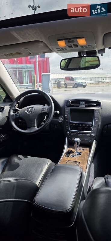 Седан Lexus IS 2010 в Киеве