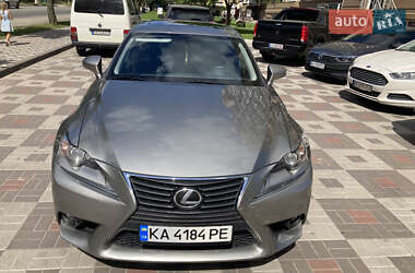 Седан Lexus IS 2015 в Киеве