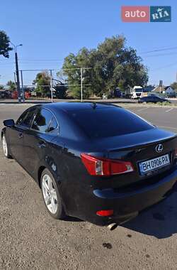 Седан Lexus IS 2012 в 