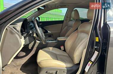 Седан Lexus IS 2010 в 