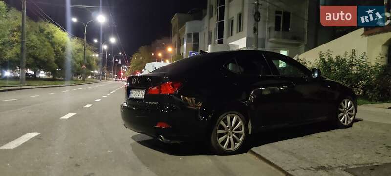 Седан Lexus IS 2007 в Николаеве