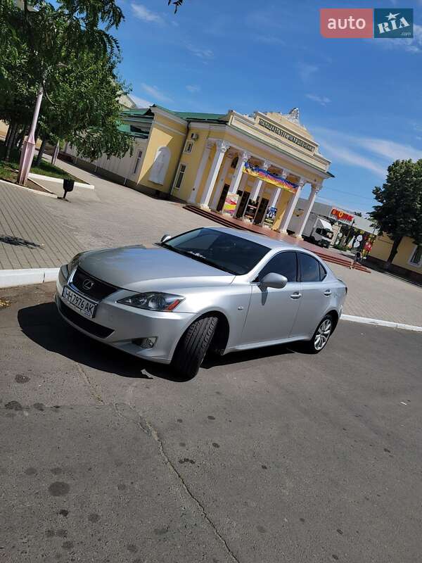 Седан Lexus IS 2006 в 