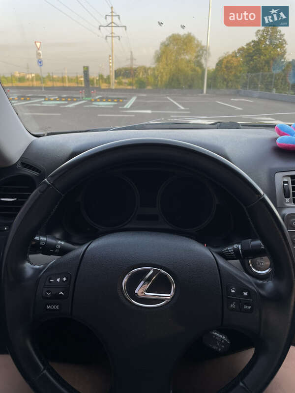 Седан Lexus IS 2006 в Чернигове фото 12 Седан Lexus IS 2006 в Чернигове