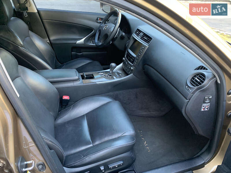 Седан Lexus IS 2009 в Киеве фото 6 Седан Lexus IS 2009 в Киеве