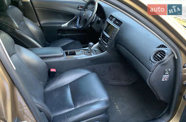 Седан Lexus IS 2009 в 