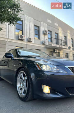 Седан Lexus IS 2005 в 