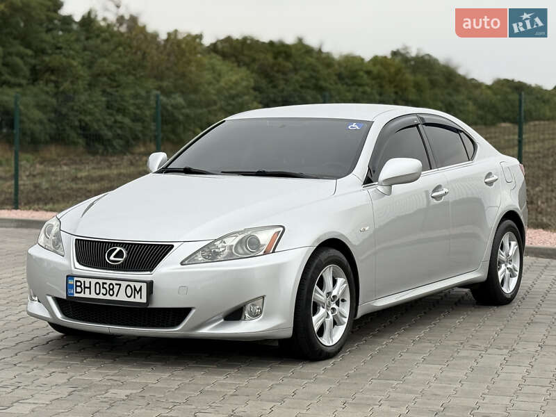 Седан Lexus IS 2007 в 