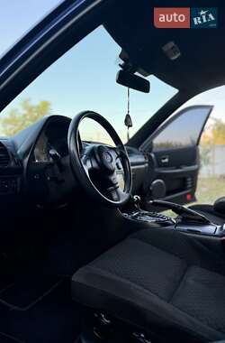 Седан Lexus IS 2001 в Одессе